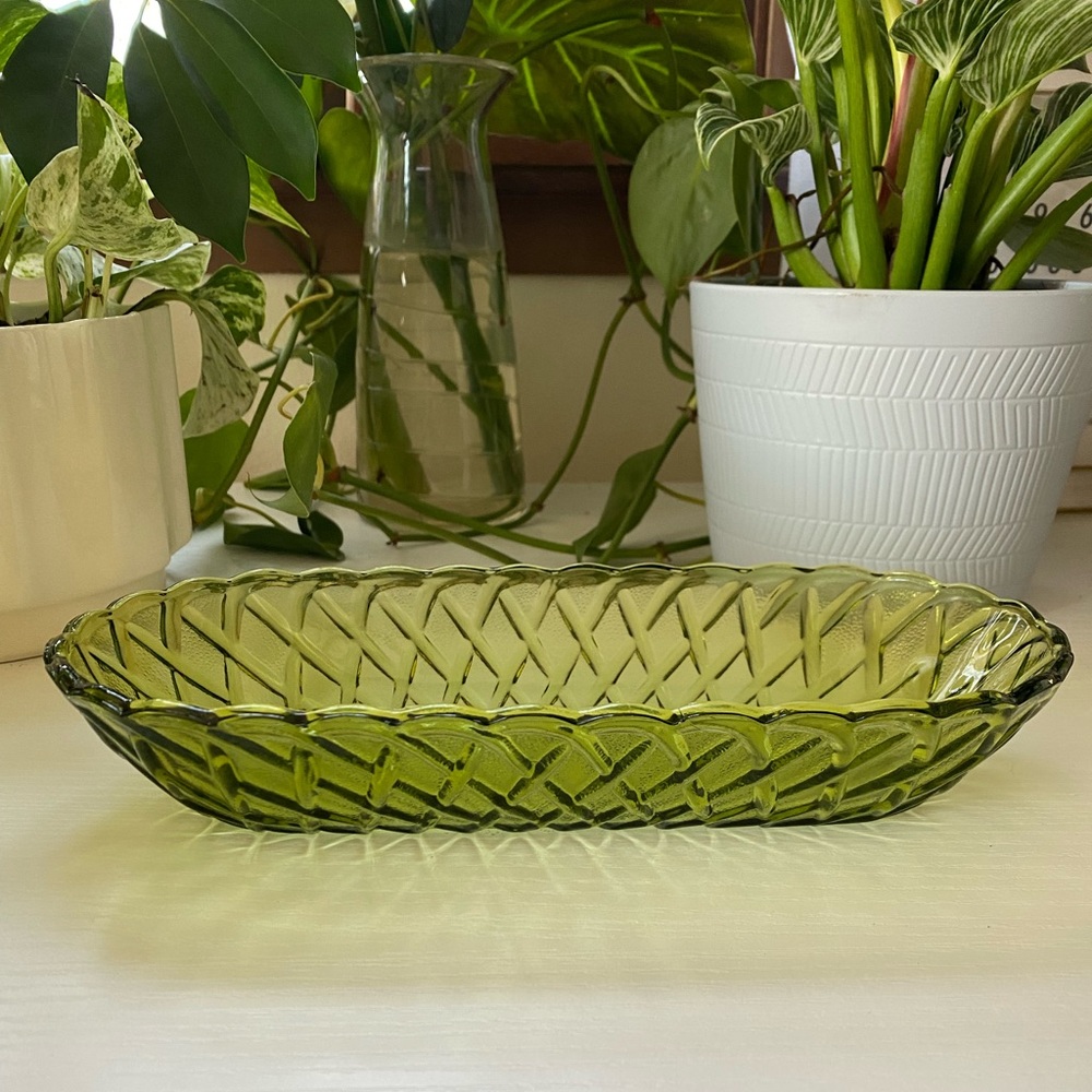 Vintage Mid-Century Indiana Glass Celery Bowl